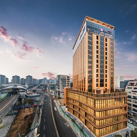 โรงแรมรามาดา อินชอน ภายนอก รูปภาพ